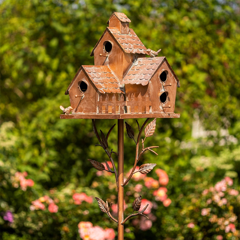 Vogelhaus-Gartenpfähle