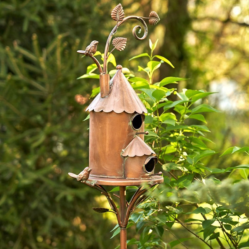 Vogelhaus-Gartenpfähle