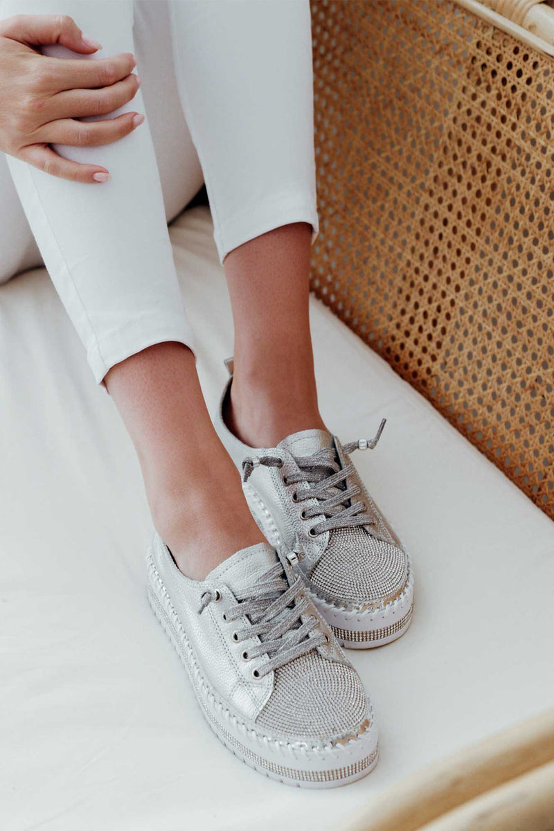 SNEAKERS AUS DIAMOND SILVER LEDER